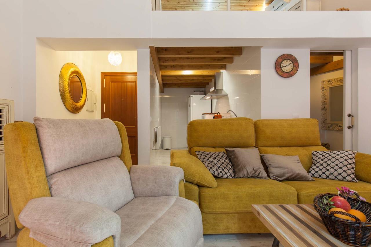 Appartement Loft / Duplex With Charming Historic Center. Wifi à Séville Extérieur photo
