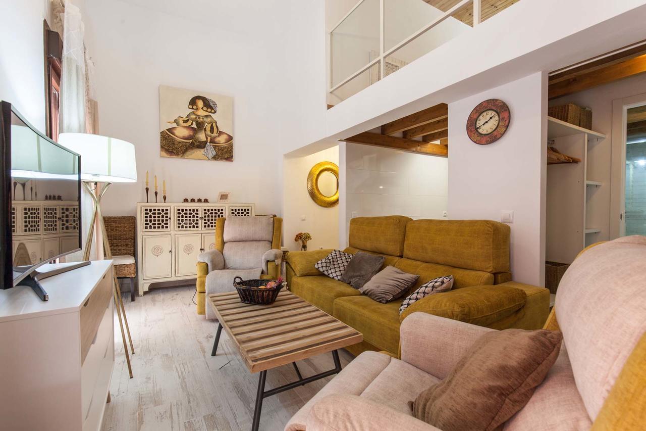 Appartement Loft / Duplex With Charming Historic Center. Wifi à Séville Extérieur photo